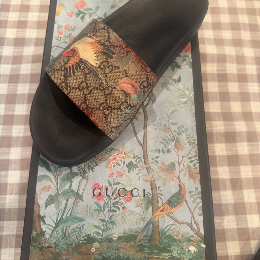 Gucci Tian Print Sllide - Picture 5 of 9